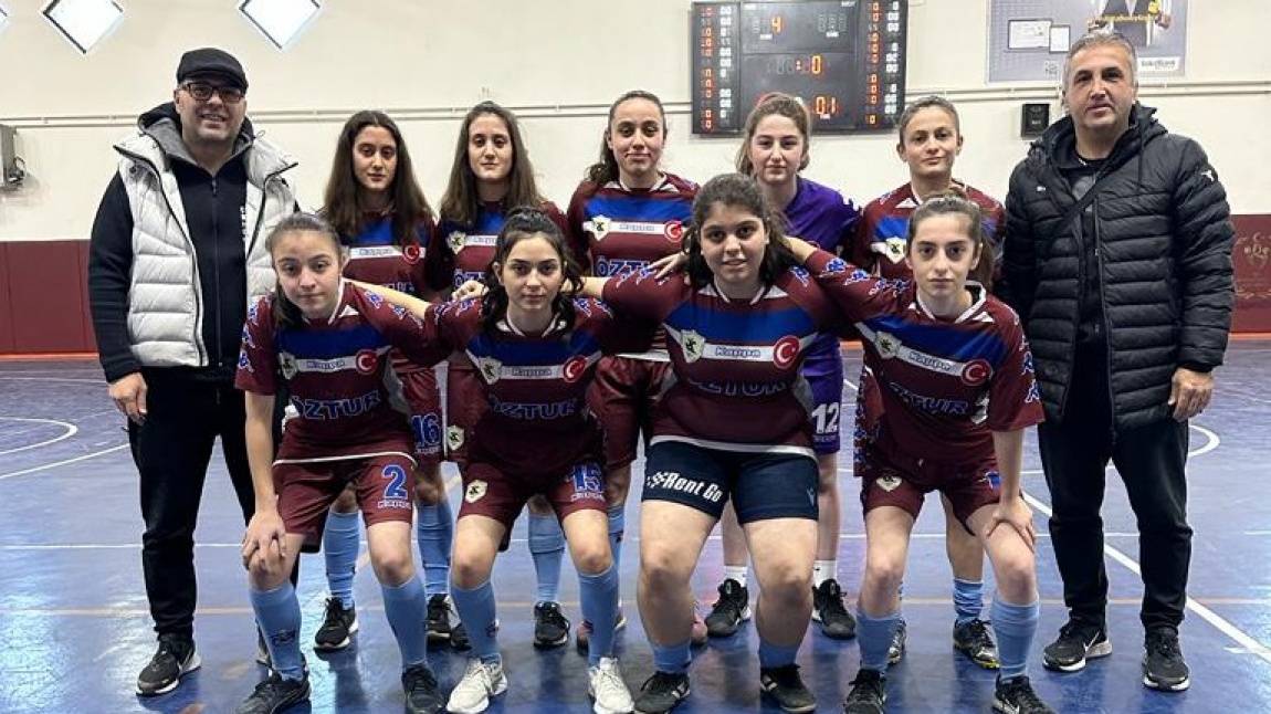 Futsal Kız Takımımız Trabzon Üçüncüsü